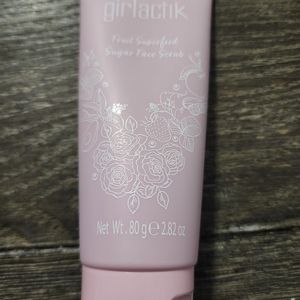 BRAND NEW, girlactik Fruit Superfood Sugar Face Scrub
